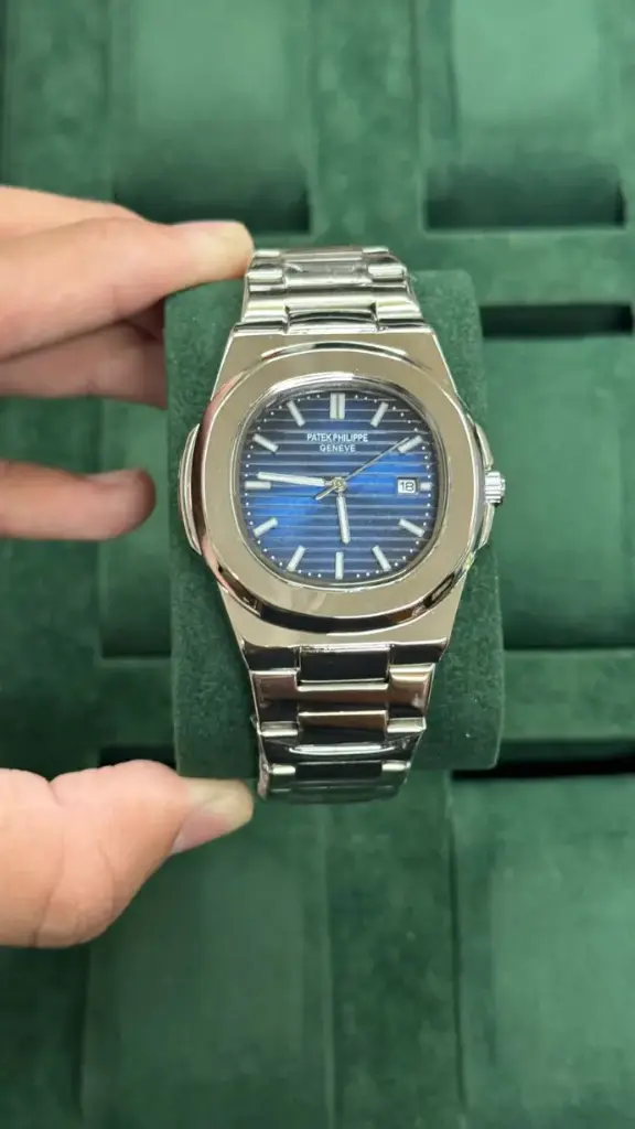 Patek Philippe Nautilus Silver Stainless Steel Watch – Blue Dial