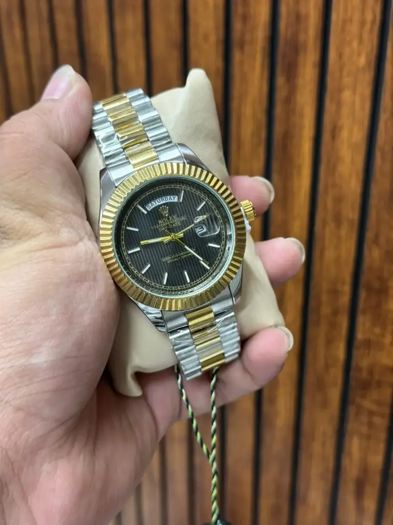 Rolex Day-Date Two-Tone – Black Dial with Fluted Bezel