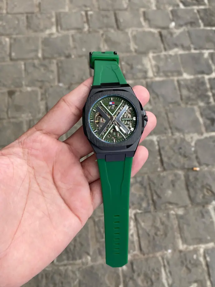 Men's Skeleton Dial Automatic Watch – Silicone Strap